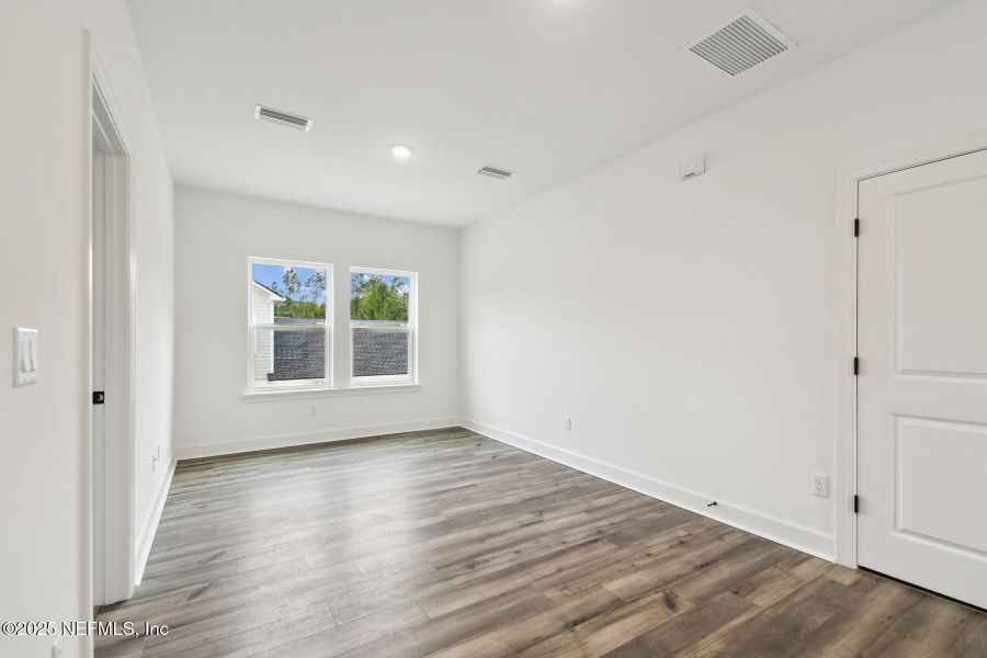 Spacious, unfurnished interior of a new home in Reflections 40' Front Load, Ponte Vedra (Image 16).