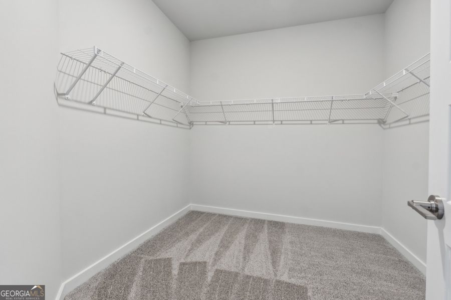 Spacious, unfurnished interior of a new home in The Park at Gainesville Township, Gainesville (Image 14).