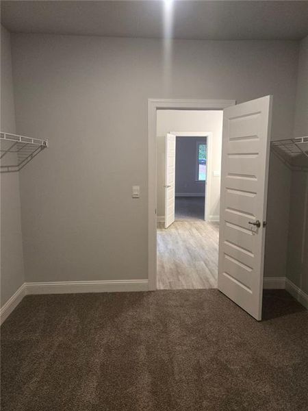 Spacious, unfurnished interior of a new home in Mirror Lake at South Harbour, Villa Rica (Image 15). Spacious, unfurnished interior of a new home in Mirror Lake at South Harbour, Villa Rica (Image 15).