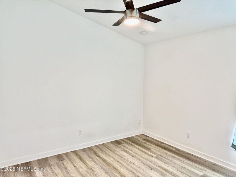 Spacious, unfurnished interior of a new home in , Interlachen (Image 10).