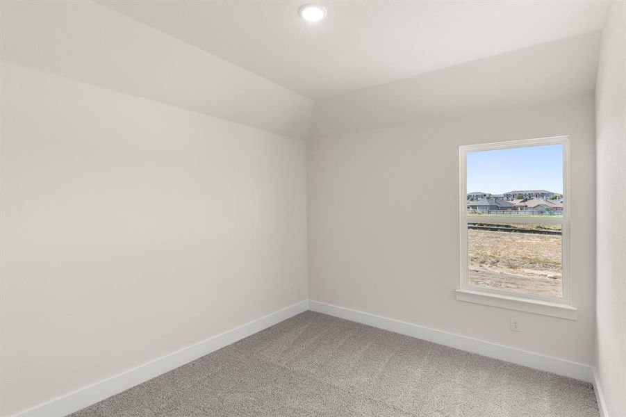 24. 2900 Woodbrook - Bed 4