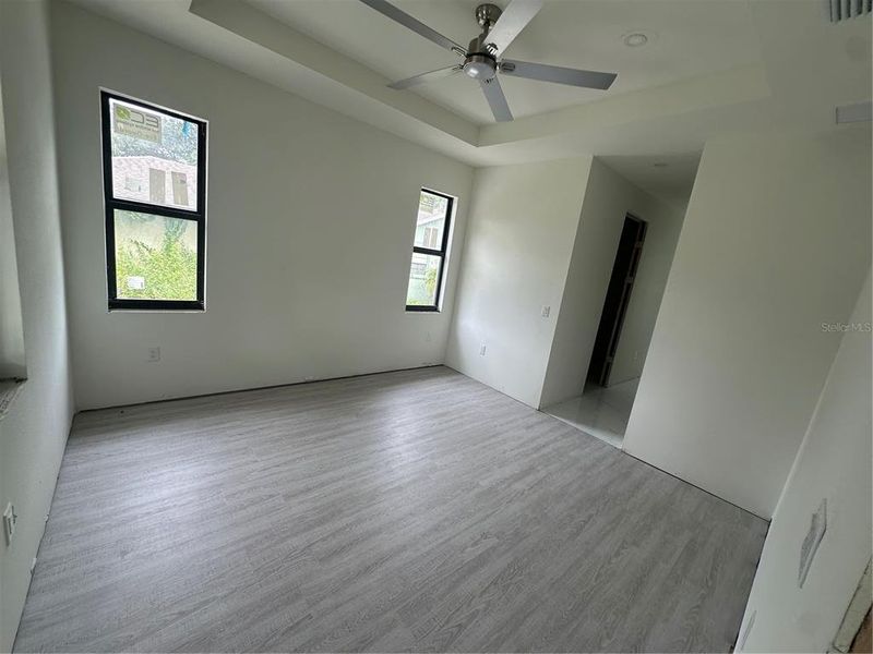 Spacious, unfurnished interior of a new home in , North Port (Image 16).