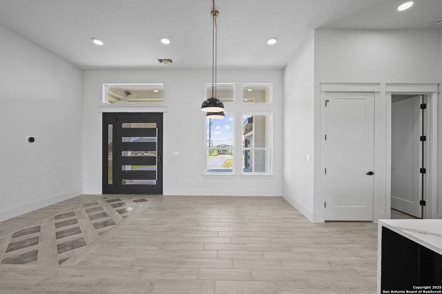 Spacious, unfurnished interior of a new home in , Floresville (Image 23). Spacious, unfurnished interior of a new home in , Floresville (Image 23).