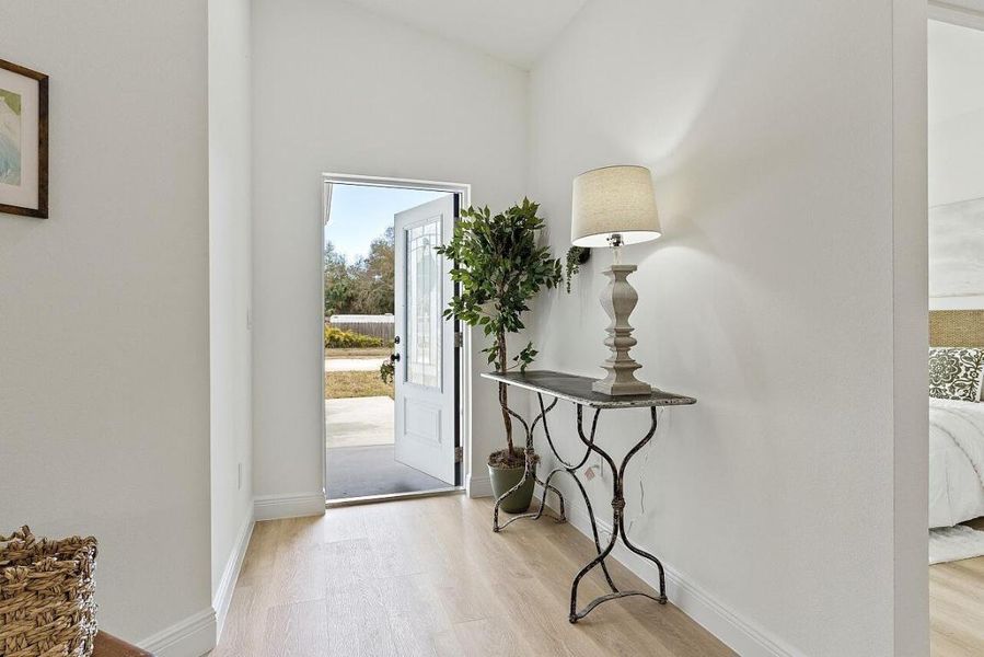 8635-98th-Ct-HigMedia-012-1280