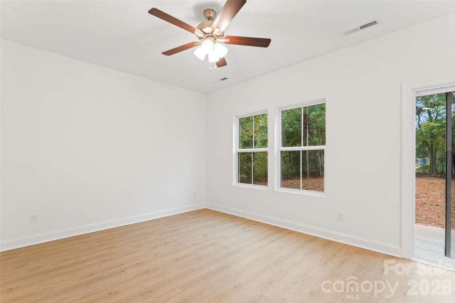Spacious, unfurnished interior of a new home in , Mooresville (Image 27).