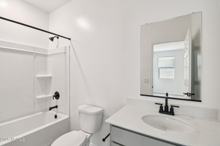 26-web-or-mls-W Bowker St-S2008-026