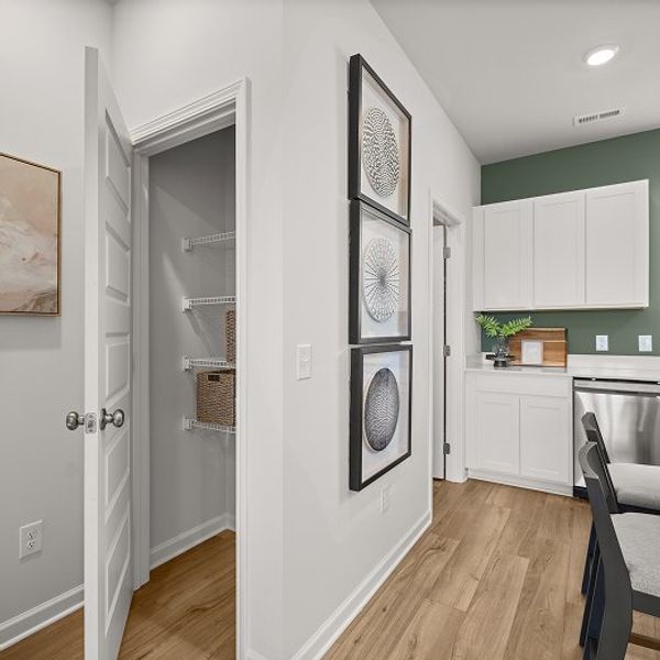 1415 Belle Kitchen 3of8 F2