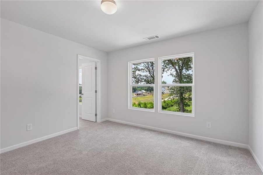 Spacious, unfurnished interior of a new home in Magnolia Trace, Flowery Branch (Image 19).