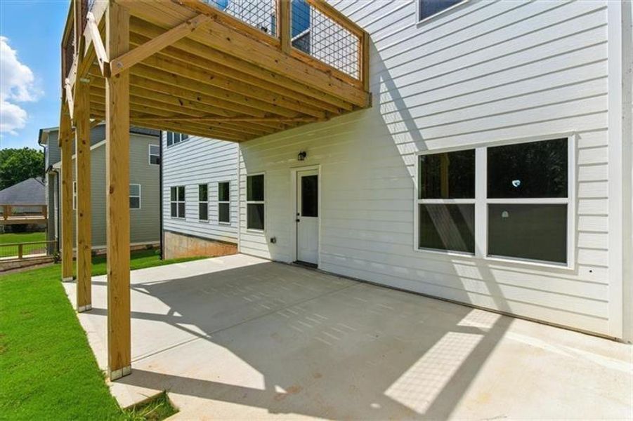 Exterior details and patio area of a home in , Rome (Image 35).