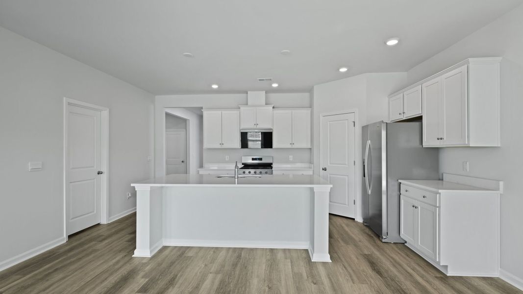 Representative furnished interior of a home built from the DARBY-EXP by D.R. Horton in Lakeview at Kitfield, Moncks Corner (Image 8).