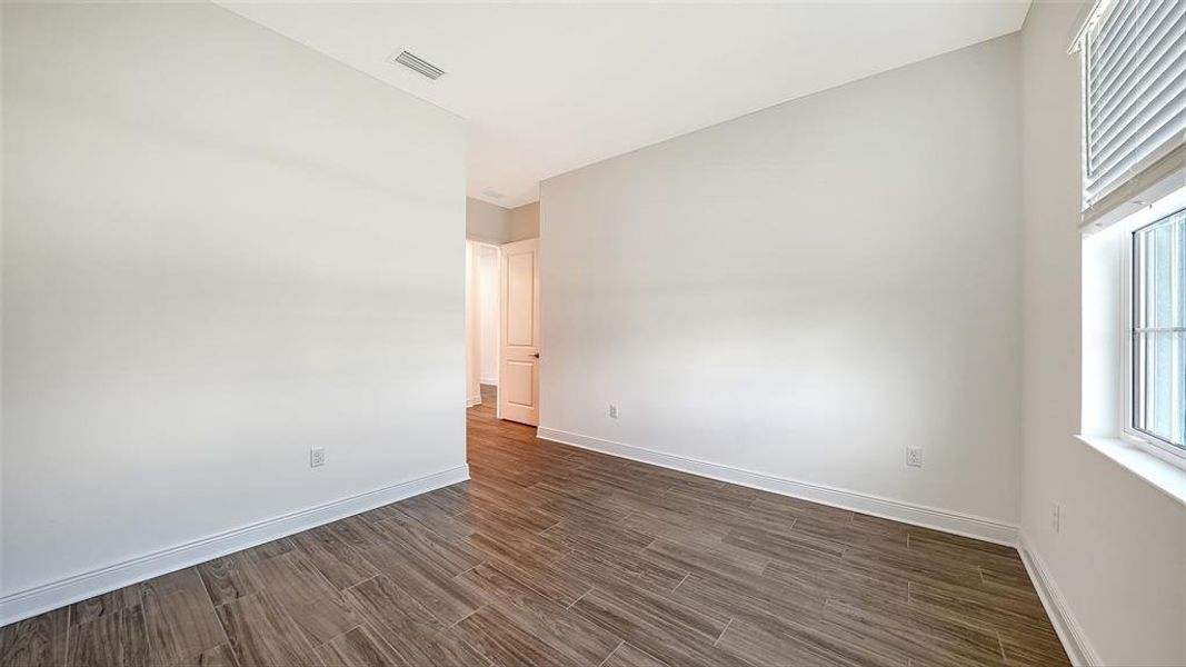 Spacious, unfurnished interior of a new home in Canoe Creek, Parrish (Image 33). Spacious, unfurnished interior of a new home in Canoe Creek, Parrish (Image 33).