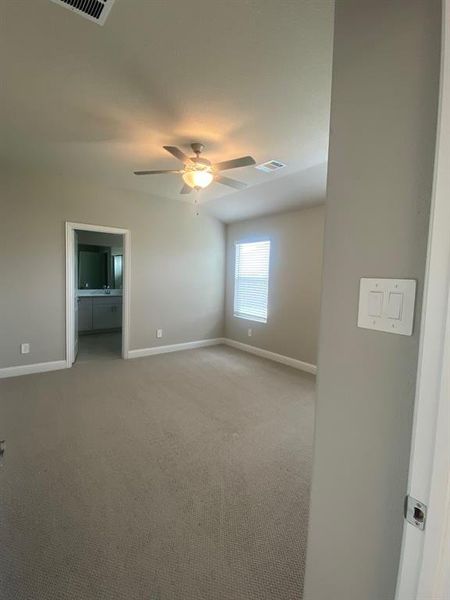 Spacious, unfurnished interior of a new home in Anna Ranch, Anna (Image 11).