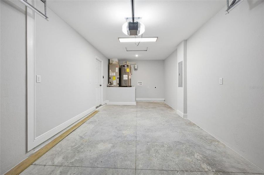 Spacious, unfurnished interior of a new home in , Wildwood (Image 15).