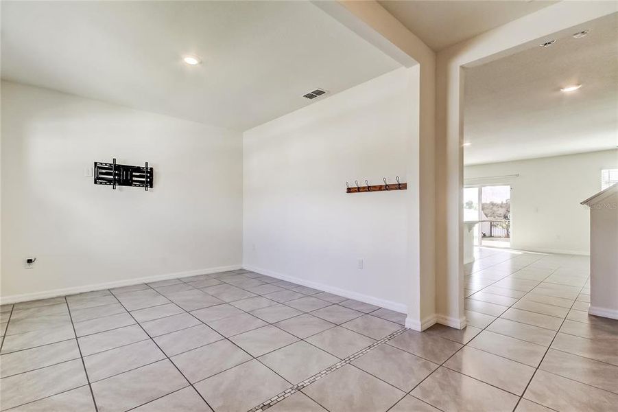 Spacious, unfurnished interior of a new home in Lakes at Laurel Highlands, Lakeland (Image 24).
