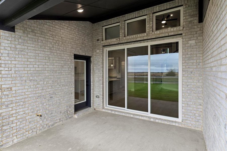 24_25. 9729 Palermo - Patio