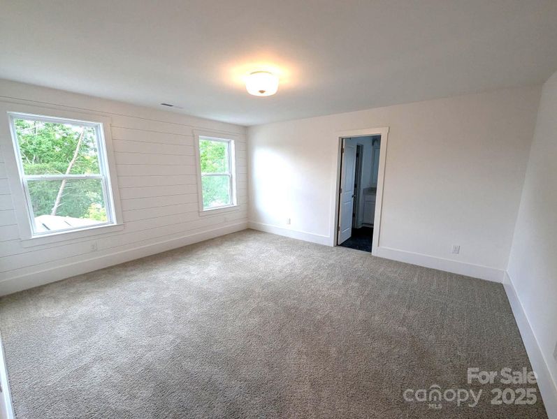 Spacious, unfurnished interior of a new home in Edgewater - The Cottages, Lancaster (Image 9). Spacious, unfurnished interior of a new home in Edgewater - The Cottages, Lancaster (Image 9).