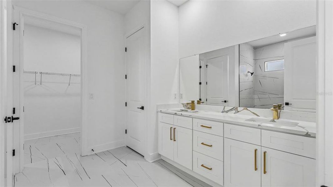 Furnished interior view inside a new home in , Davenport (Image 8).
