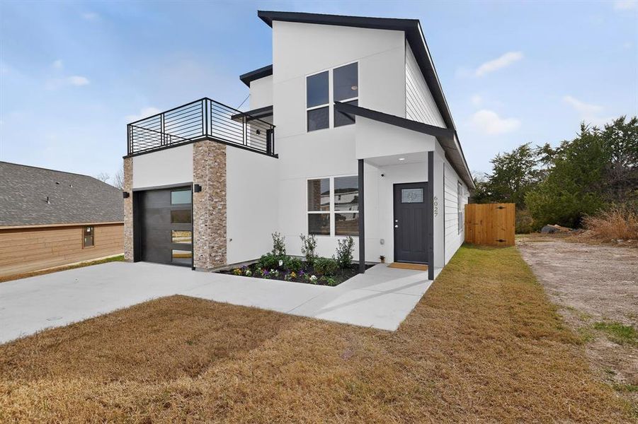 Exterior details and patio area of a home in , Dallas (Image 4). Exterior details and patio area of a home in , Dallas (Image 4).