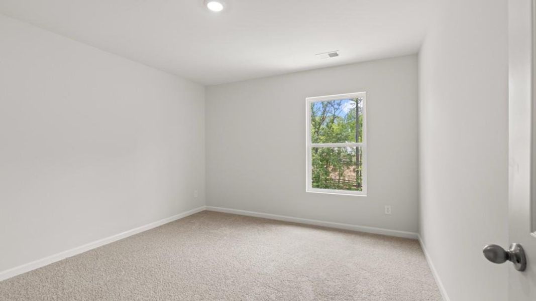 Spacious, unfurnished interior of a new home in Thompson Ridge, Dallas (Image 13). Spacious, unfurnished interior of a new home in Thompson Ridge, Dallas (Image 13).