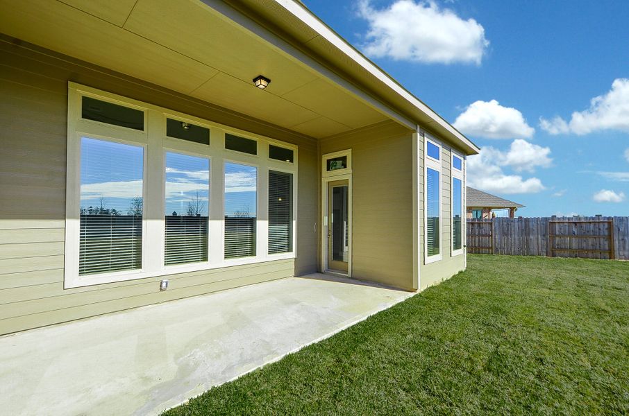 Representative exterior details of a home built from the Floor Plan 2922 by Colina Homes in Grand Magnolia, Magnolia (Image 22).