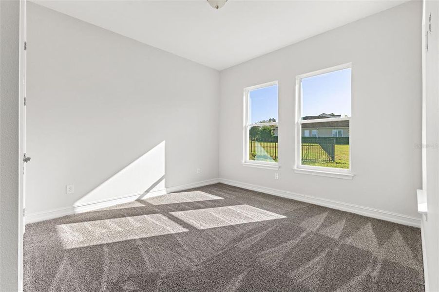 Spacious, unfurnished interior of a new home in Southern Hills Plantation, Brooksville (Image 45).