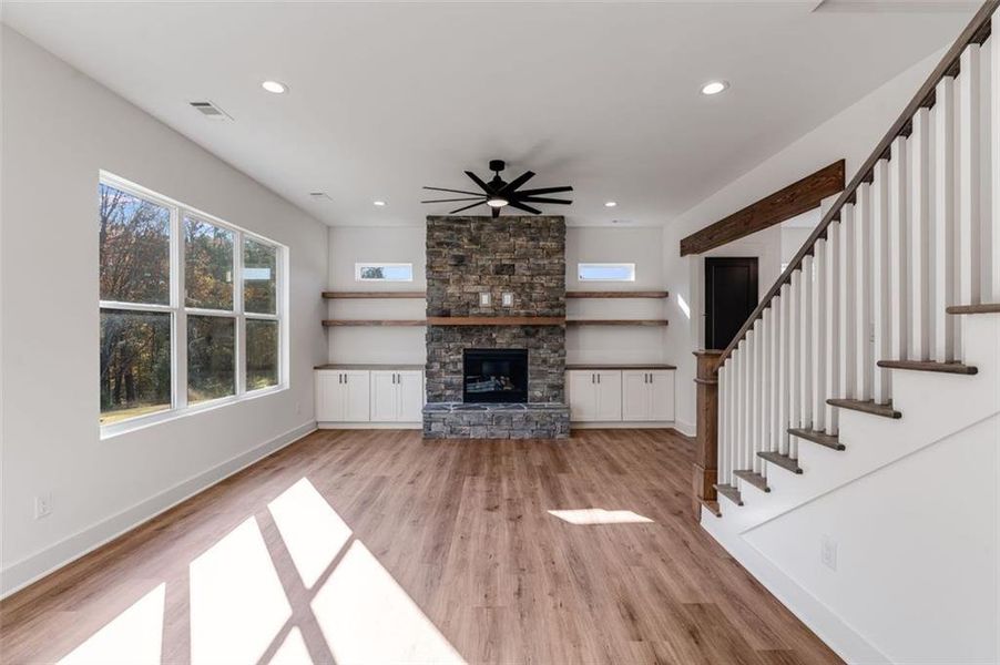 Spacious, unfurnished interior of a new home in , Dallas (Image 15).