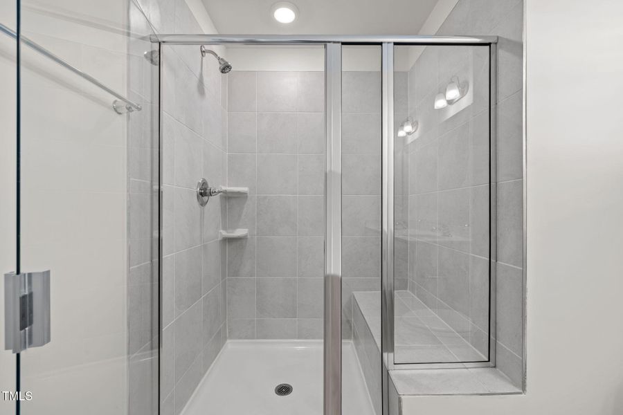 23-web-or-mls-5Z8A2771 23-web-or-mls-5Z8A2771