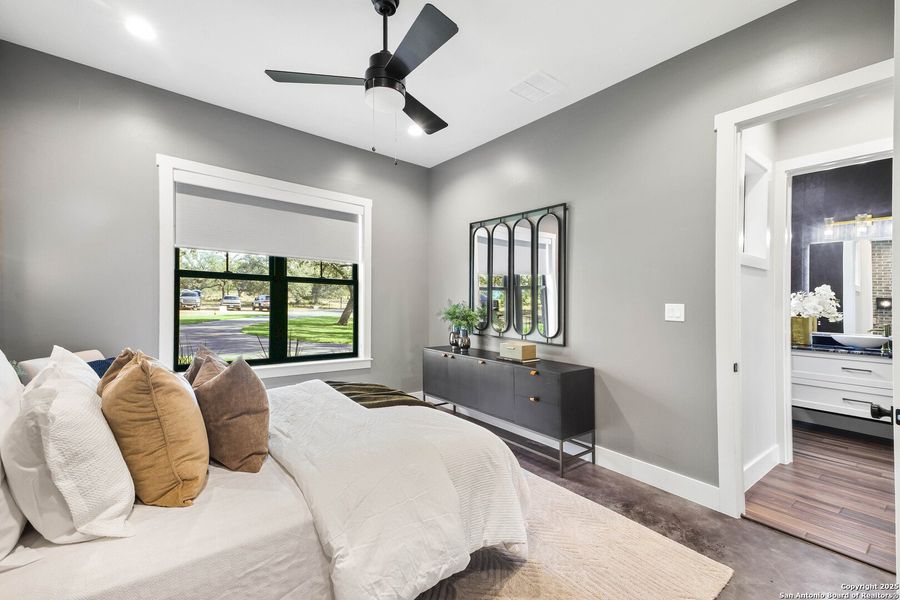 Furnished interior view inside a new home in , Fredericksburg (Image 5). Furnished interior view inside a new home in , Fredericksburg (Image 5).