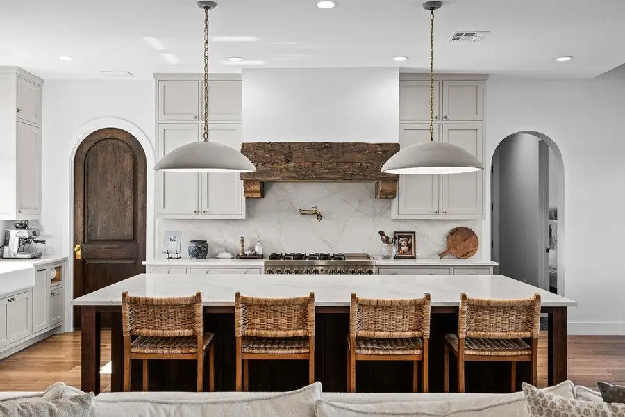 Please note: This listing is for a to-be-built home. The images shown are not of the subject property and are for reference only. The floor plan and finish-out can be customized to suit the buyer's preferences.