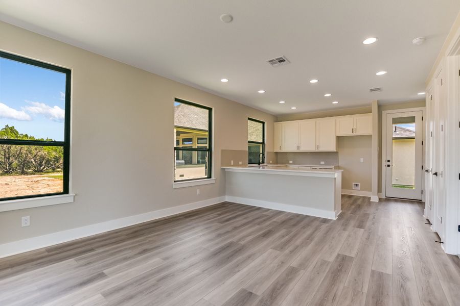 Representative unfurnished interior of a home built from the Casita by Giddens Homes in Burnet Hilltop Estates, Cedar Park (Image 70).