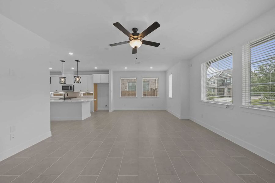 Spacious, unfurnished interior of a new home in Elyson Courtyard Collection, Katy (Image 8).