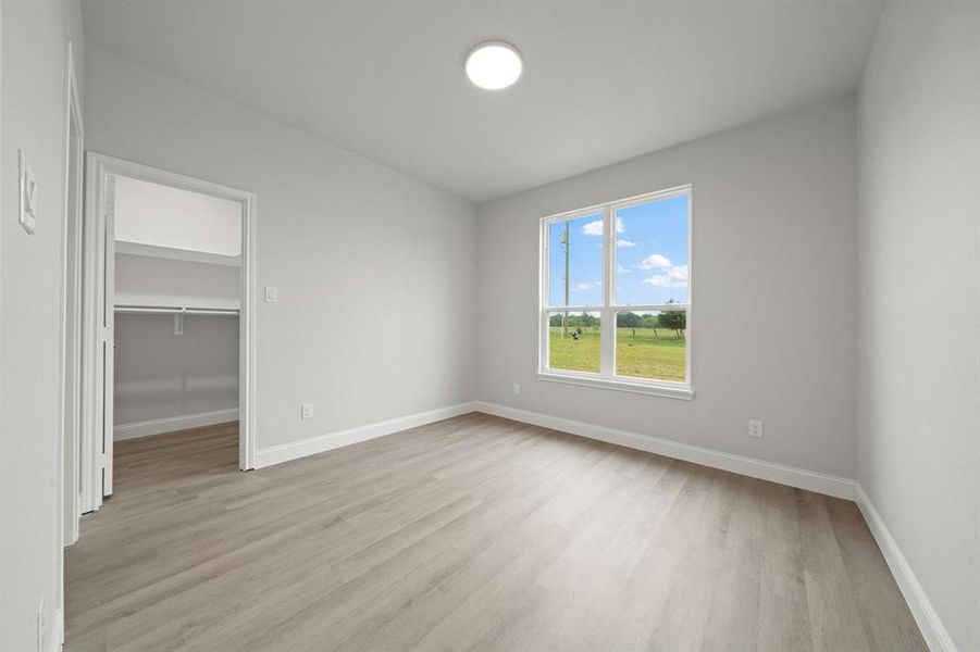 Spacious, unfurnished interior of a new home in , Greenville (Image 15).