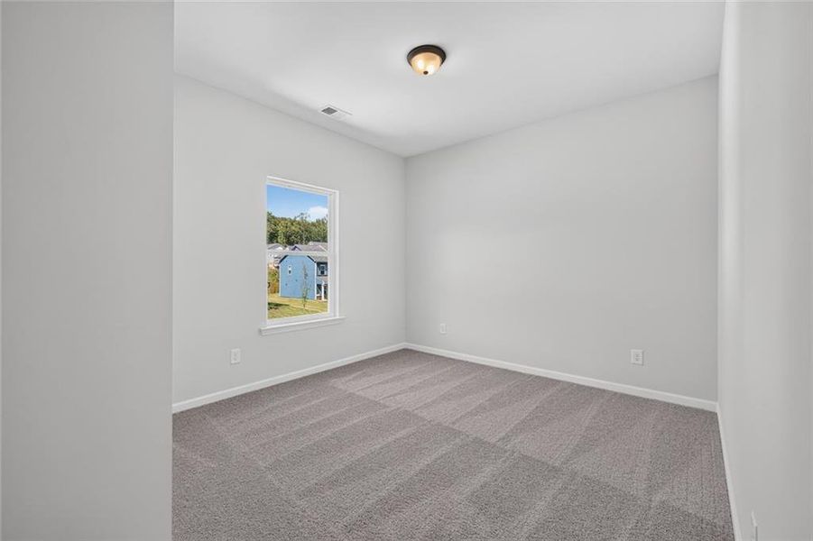 Spacious, unfurnished interior of a new home in North Haven, Rome (Image 27).