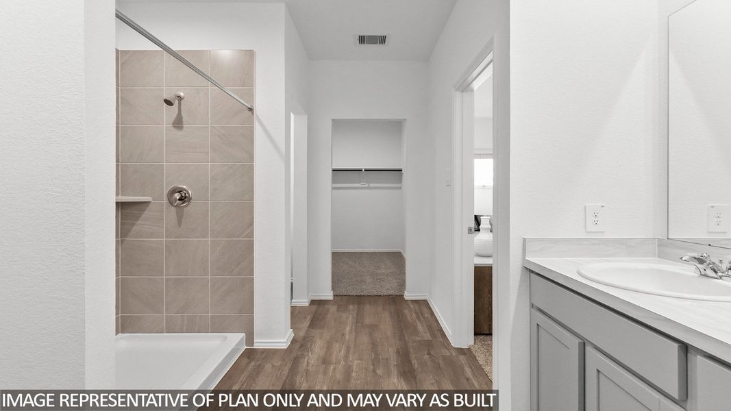 Representative unfurnished interior of a home built from the Perry by D.R. Horton in Grand Pines, Magnolia (Image 13). Representative unfurnished interior of a home built from the Perry by D.R. Horton in Grand Pines, Magnolia (Image 13).