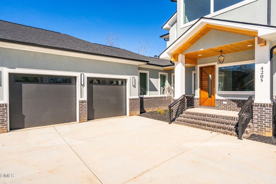 8-web-or-mls-4205 Limerick Dr-8