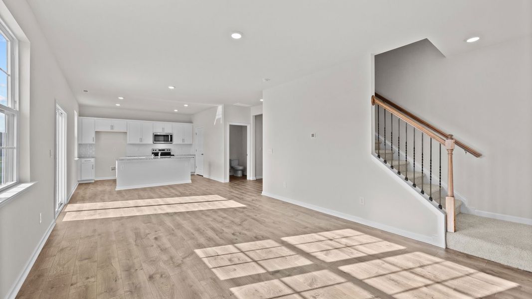 Spacious, unfurnished interior of a new home in Ridgewood Farms, Winterville (Image 12).