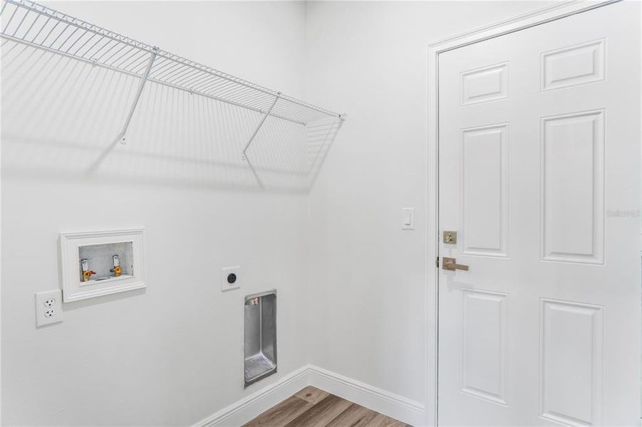 Spacious, unfurnished interior of a new home in , Ocala (Image 23).