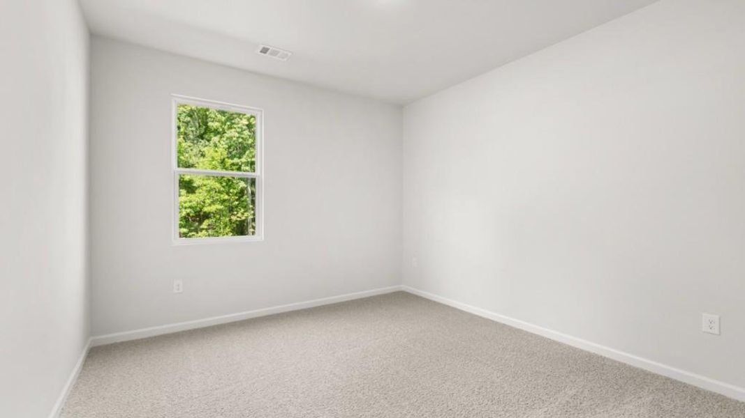 Spacious, unfurnished interior of a new home in Falcon Landing, Gainesville (Image 31).