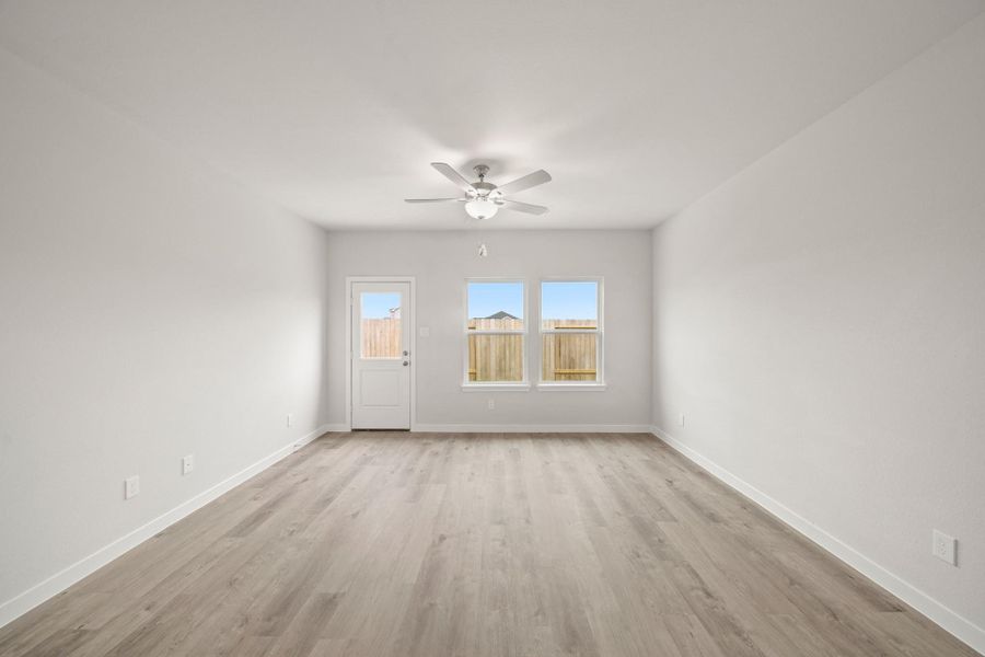 Spacious, unfurnished interior of a new home in Riverwood Ranch, Angleton (Image 16). Spacious, unfurnished interior of a new home in Riverwood Ranch, Angleton (Image 16).