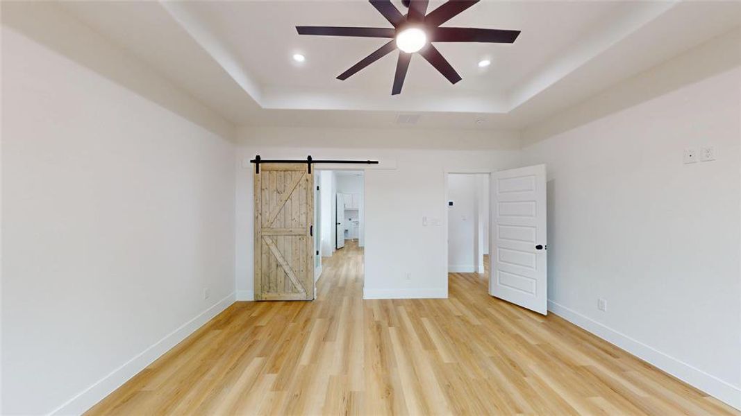 Spacious, unfurnished interior of a new home in , Greenville (Image 17).