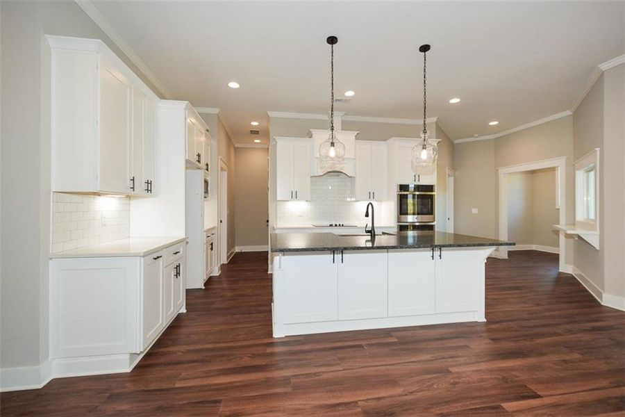 Furnished interior view inside a new home in , Jasper (Image 7).
