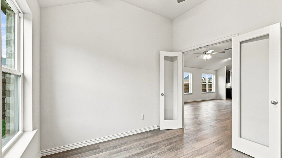 Furnished interior view inside a new home in The Oaks, Red Oak (Image 39). Furnished interior view inside a new home in The Oaks, Red Oak (Image 39).