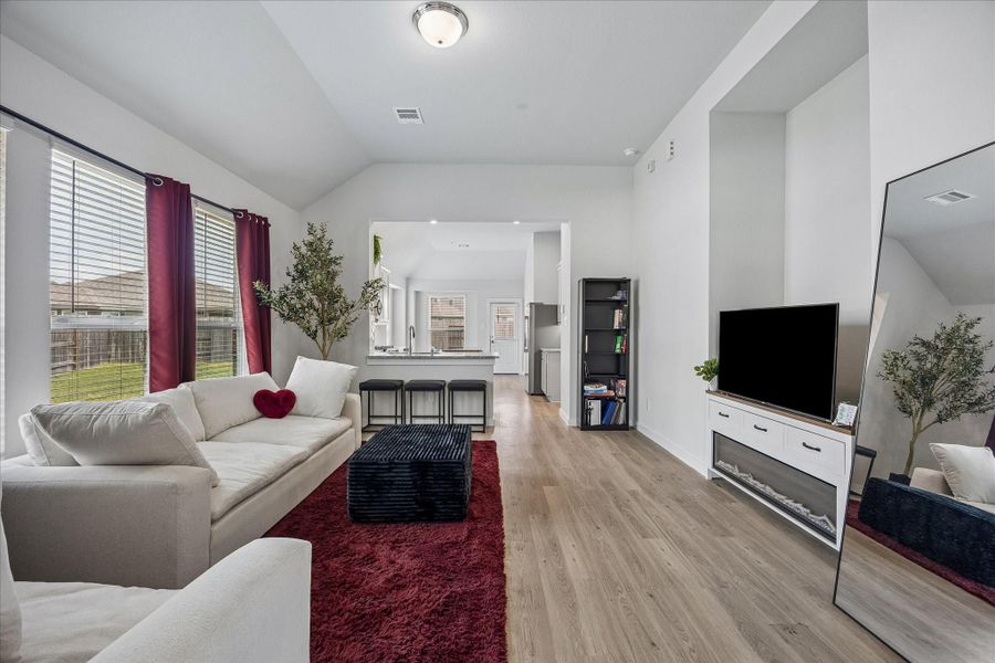 Furnished interior view inside a new home in Sierra Vista, Iowa Colony (Image 13).