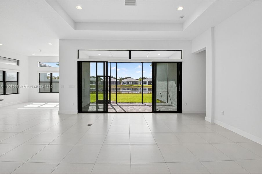 Spacious, unfurnished interior of a new home in , Boynton Beach (Image 69).
