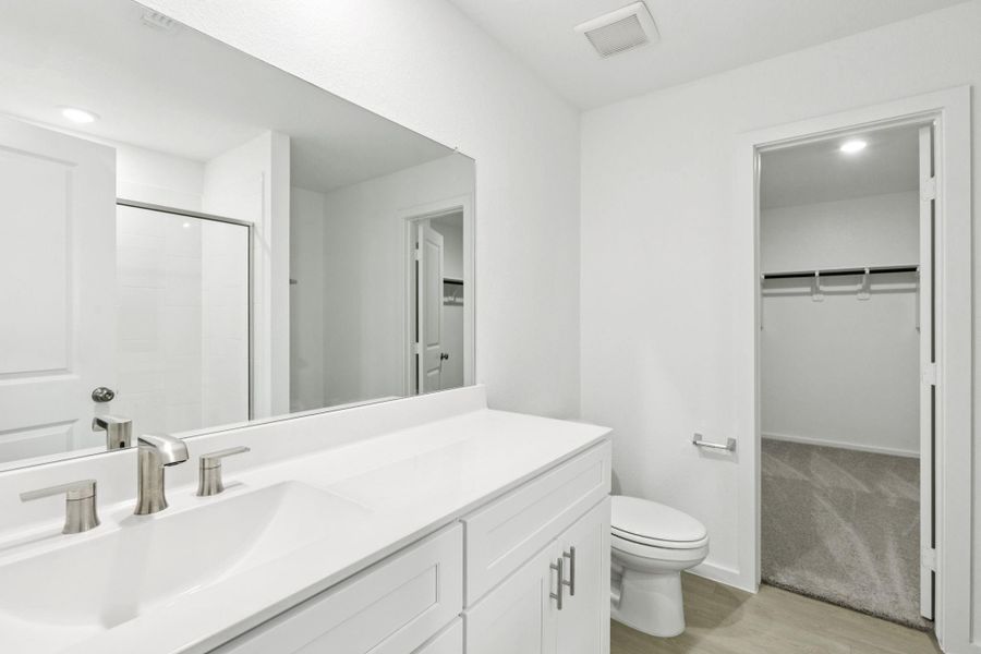 Furnished interior view inside a new home in Windcress, Baytown (Image 18).