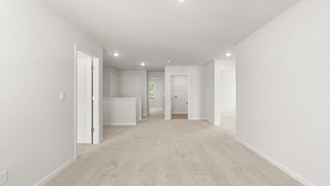 Spacious, unfurnished interior of a new home in Northwoods at Mirror Lake, Villa Rica (Image 28).