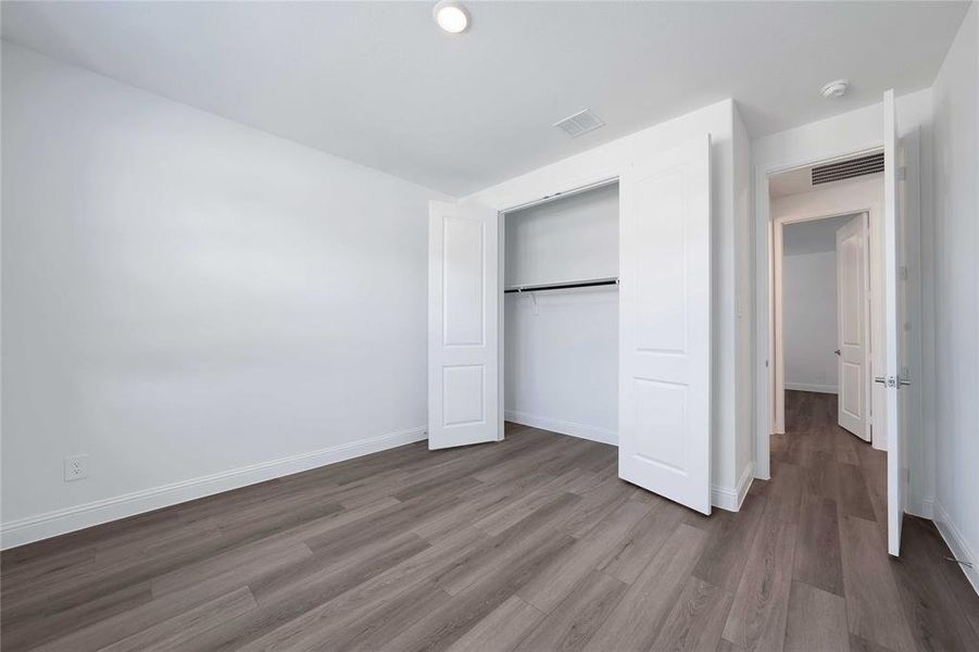 Spacious, unfurnished interior of a new home in Ashford Park - Texana Series, Corinth (Image 29). Spacious, unfurnished interior of a new home in Ashford Park - Texana Series, Corinth (Image 29).