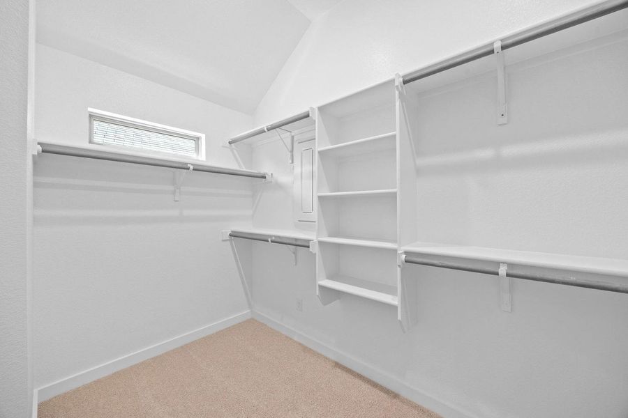 Spacious, unfurnished interior of a new home in Prairie Winds, Hutto (Image 17).