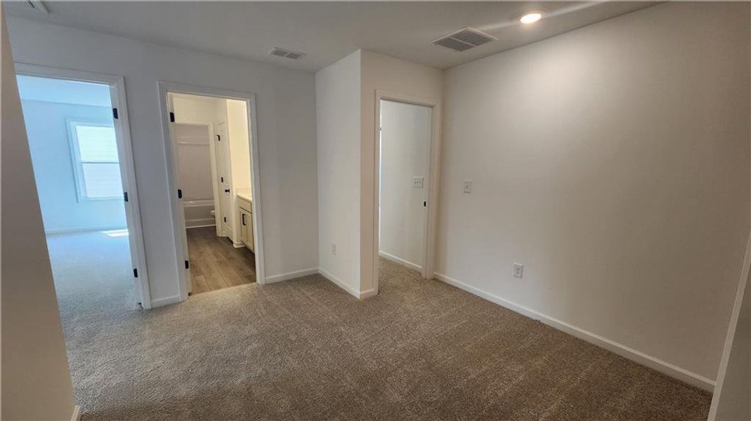 Spacious, unfurnished interior of a new home in The Estates at Casteel, Bethlehem (Image 27).