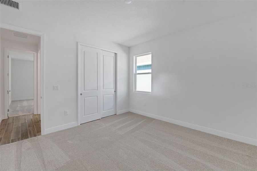 Spacious, unfurnished interior of a new home in Angeline, Land O' Lakes (Image 15).